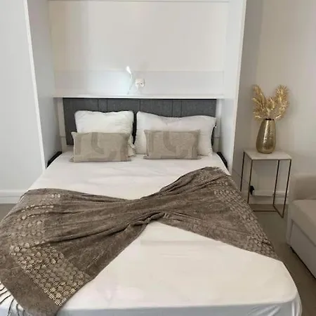 Tres Bel Cosy Montsouris Parigi